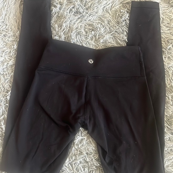 Lululemon Wonder Under Luon Size 2 full length - Picture 4 of 5